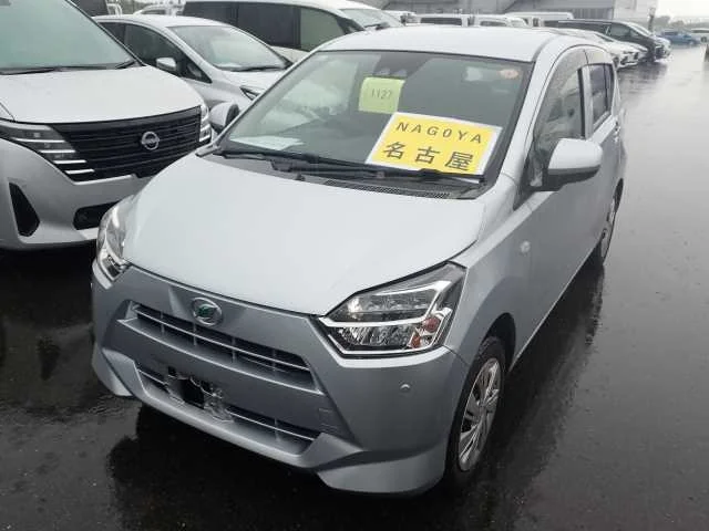 Daihatsu Mira e:S LA350S 2021